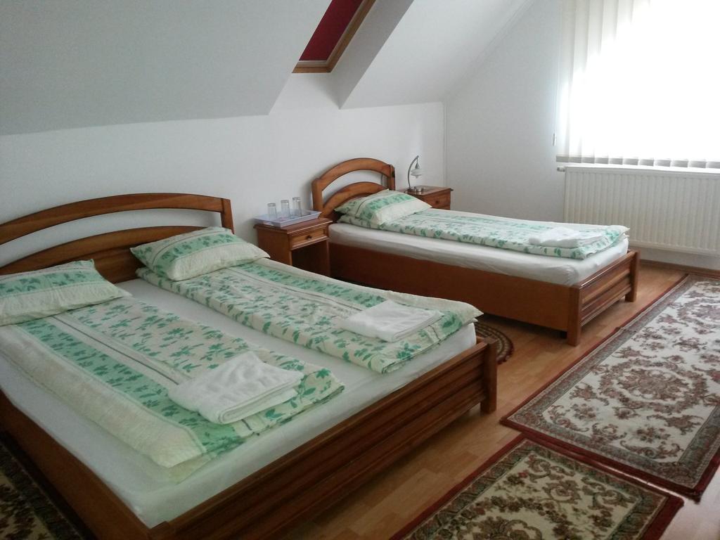 Pensiunea Lorincz *** Panzio Sovata Bagian luar foto